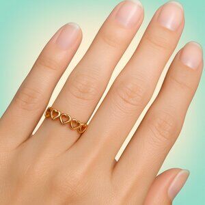 Vintage Heart Band Ring Interlocking Gold Tone Design Size 8